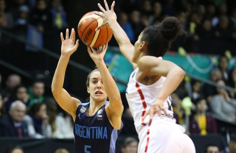 Macarena Durso teve bom rendimento atuando pelo Deportivo Berazategui / Foto: FIBA