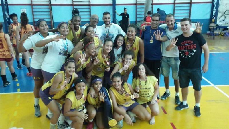 As meninas da Apagebask/Guarulhos tiveram excelente rendimento / Foto: Divulgação/FPB