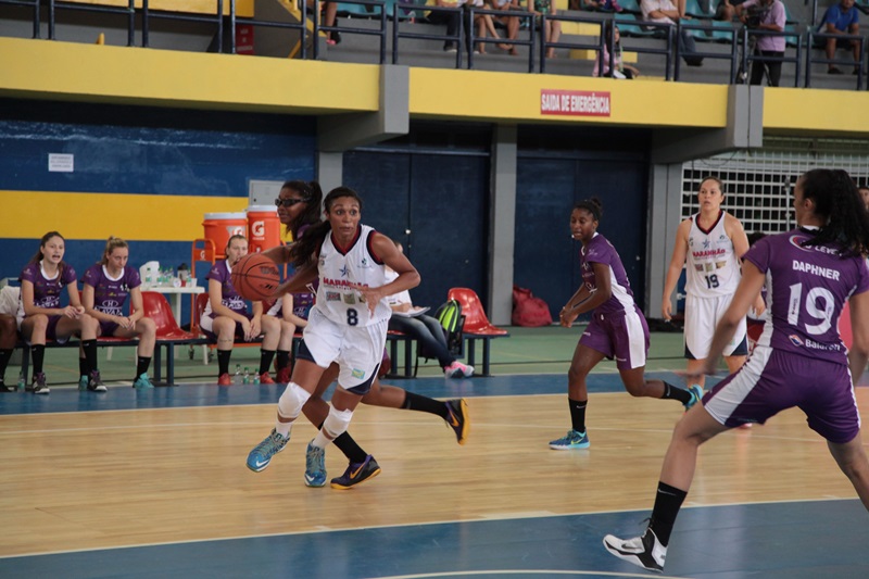 Iziane Castro atuou pelo Maranhão Basquete na temporada 2014/2015 da Liga de Basquete Feminino (LBF) / Foto: Biaman Prado/Divulgação