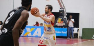 Com grande 1º tempo, Caxias abriu boa vantagem e deu enorme passo para vitória / Foto: Matheus Magnani/Caxias Basquete