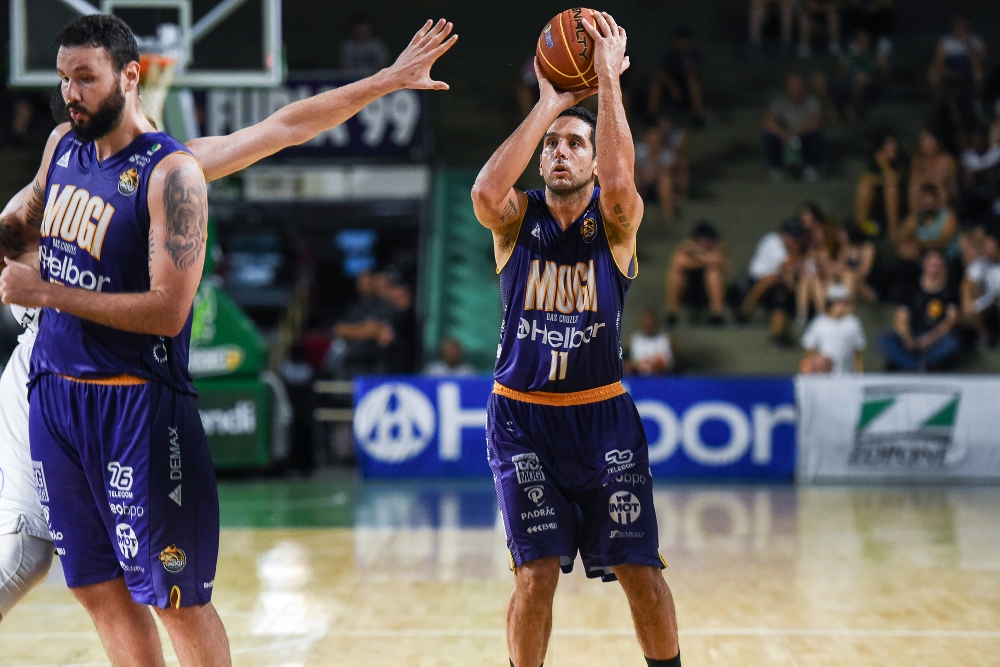 Filipin encabeça lista de técnicos da 2ª edição do Buzzer Beater