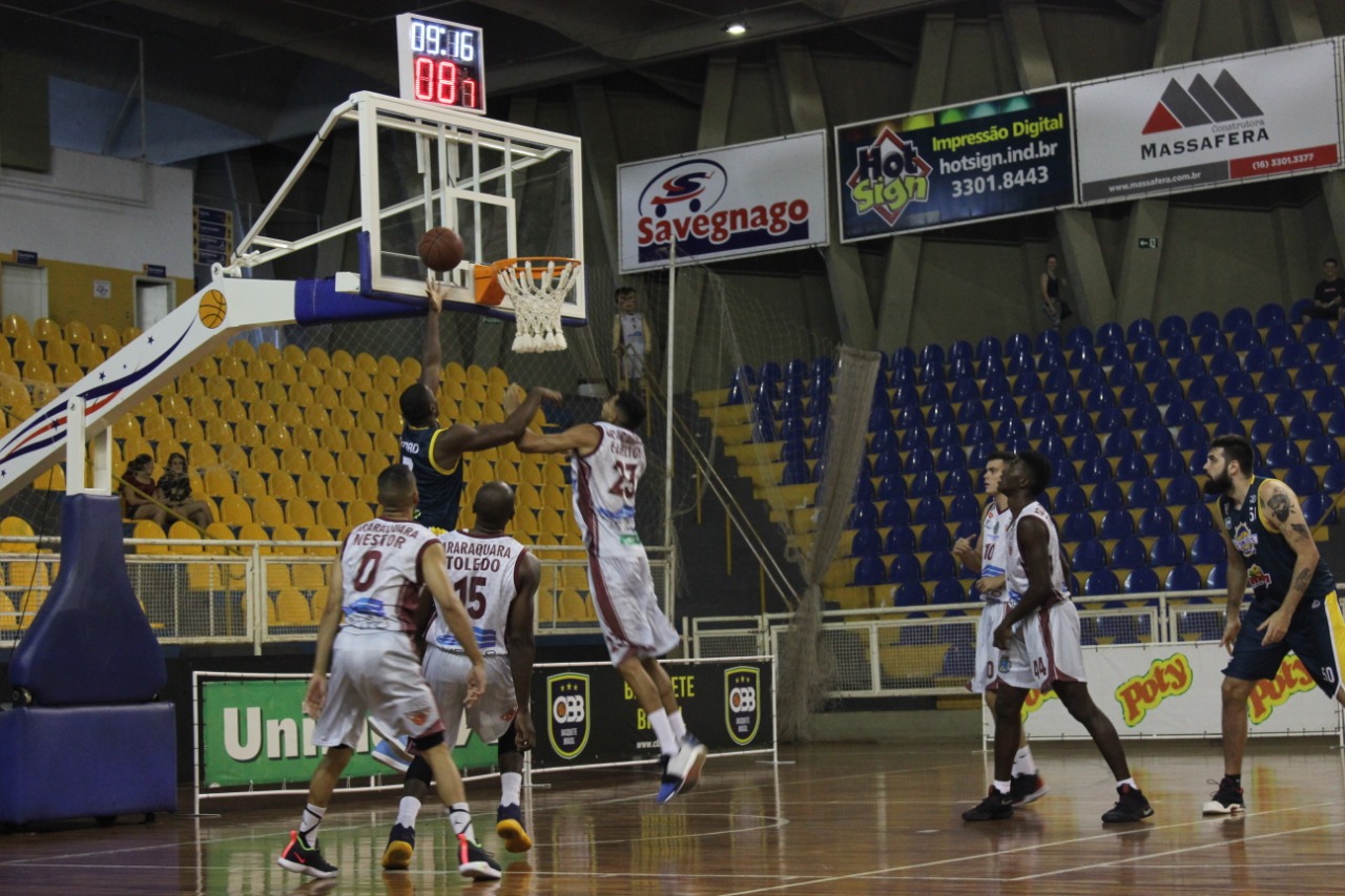 O Blackstar Basquete se reabilitou com uma importante vitória em Araraquara / Foto: Divulgação/ABA