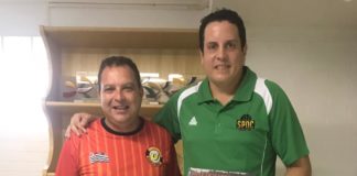 Alexandre da Silva Santiago (auxiliar de coordenação esportiva da Unip) e Gustavo Bracco (manager do São Paulo DC) / Foto: Divulgação