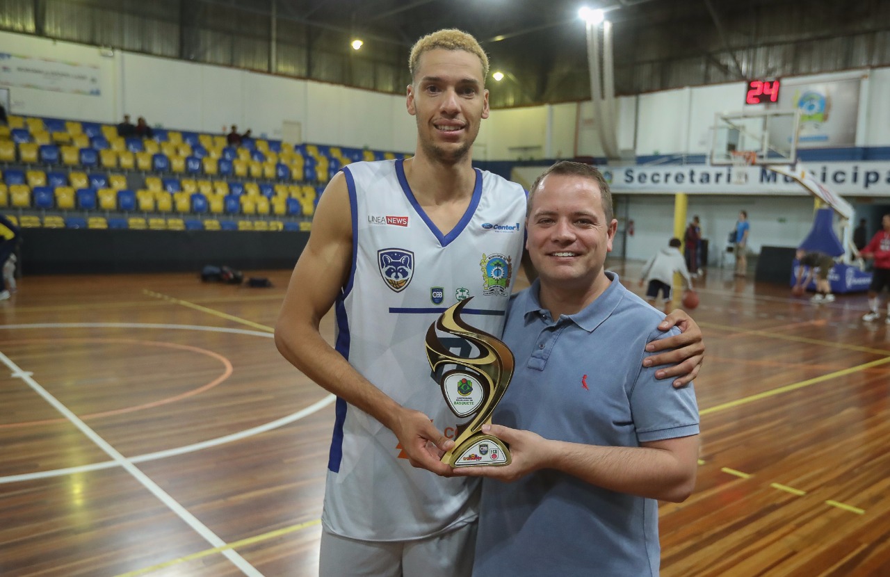 Pedro “Galocha” Silva foi eleito o melhor jogador em São José dos Pinhais / Foto: Rodrigo Czekalski/CCR RodoNorte