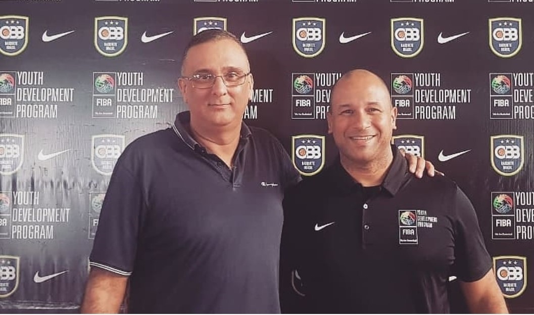 André Almeida e Vander Lobosco Jr, coordenador de arbitragem da CBB / Foto: Divulgação/ARBBRA