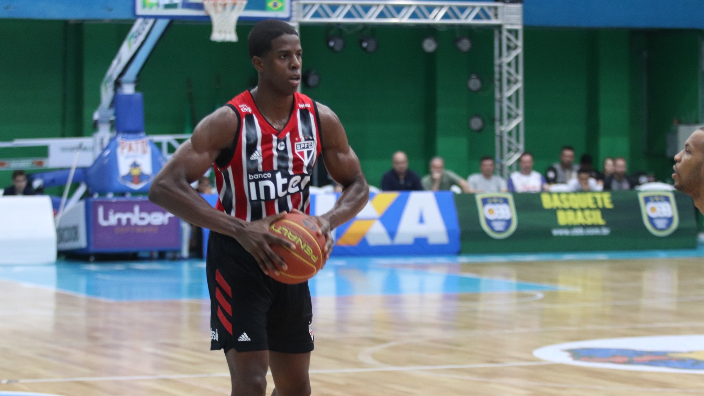 São Paulo visita o Pato Basquete pelo NBB