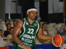 Johnson estava atuando no basquete uruguaio / Foto: Divulgação