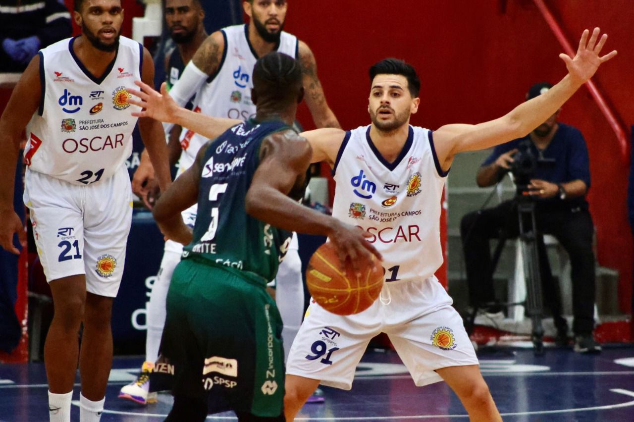 Bauru Basket vence SJC na primeira rodada do Campeonato Paulista