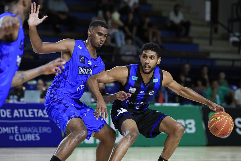 Paulistano bate Rio Claro e força o jogo 3 nos playoffs do NBB