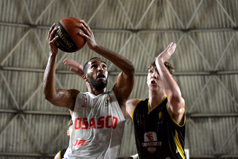 ESPORTE  AZ Araraquara se reforça para o Campeonato Paulista de Basquete -  Região em Destake