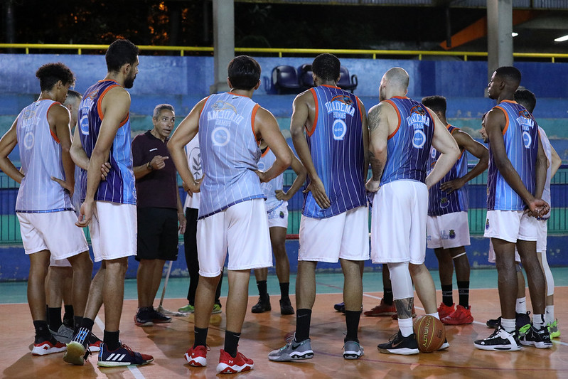 Dois jogos abrem - Federação Paulista Basketball - FPB