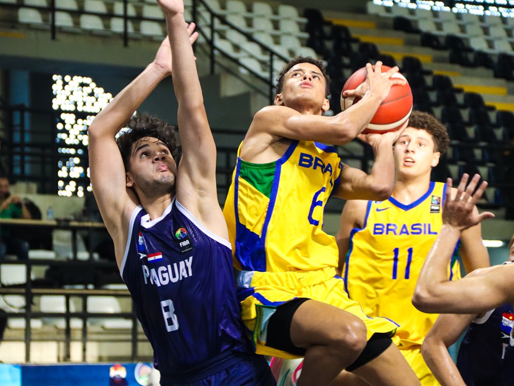 Brasil supera Argentina na estreia da Copa América Sub18 de basquete -  Surto Olímpico