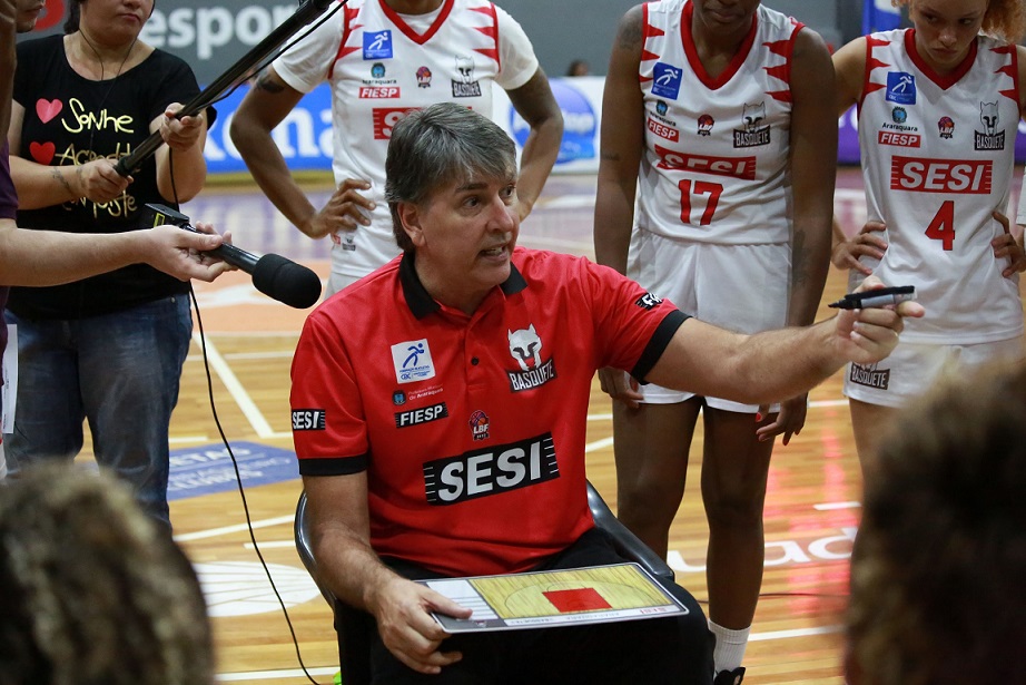 Sampaio conquista tricampeonato da Liga de Basquete Feminino - Lance!