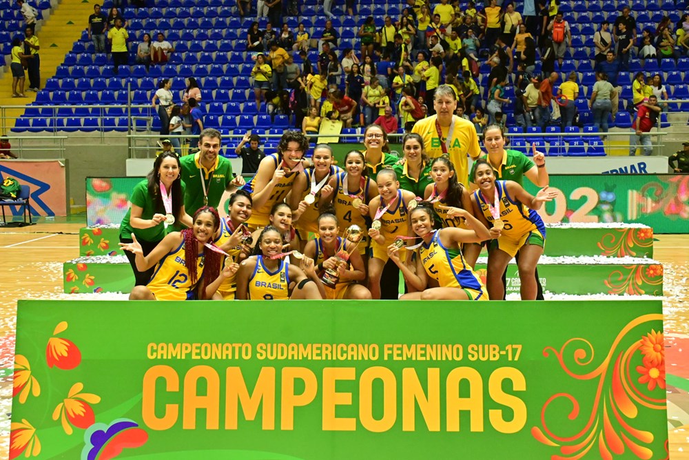 SBT conquista a Champions League e antecipa presente de aniversário -  Feminino & Masculino - Estado de Minas